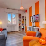 Apartment Orange *