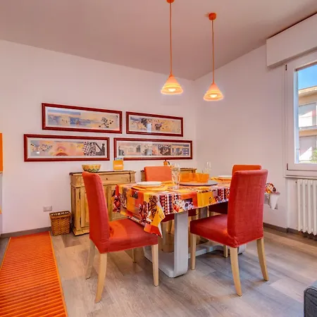 Apartment Orange