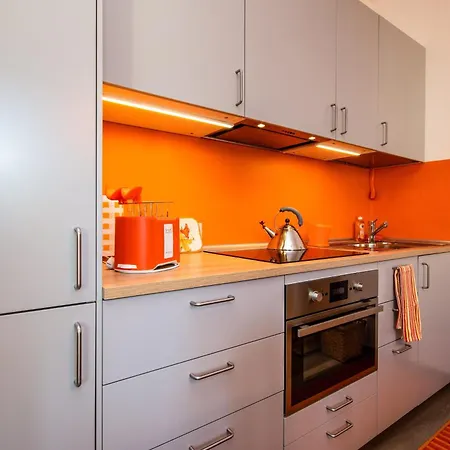 Orange *