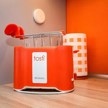 Orange *